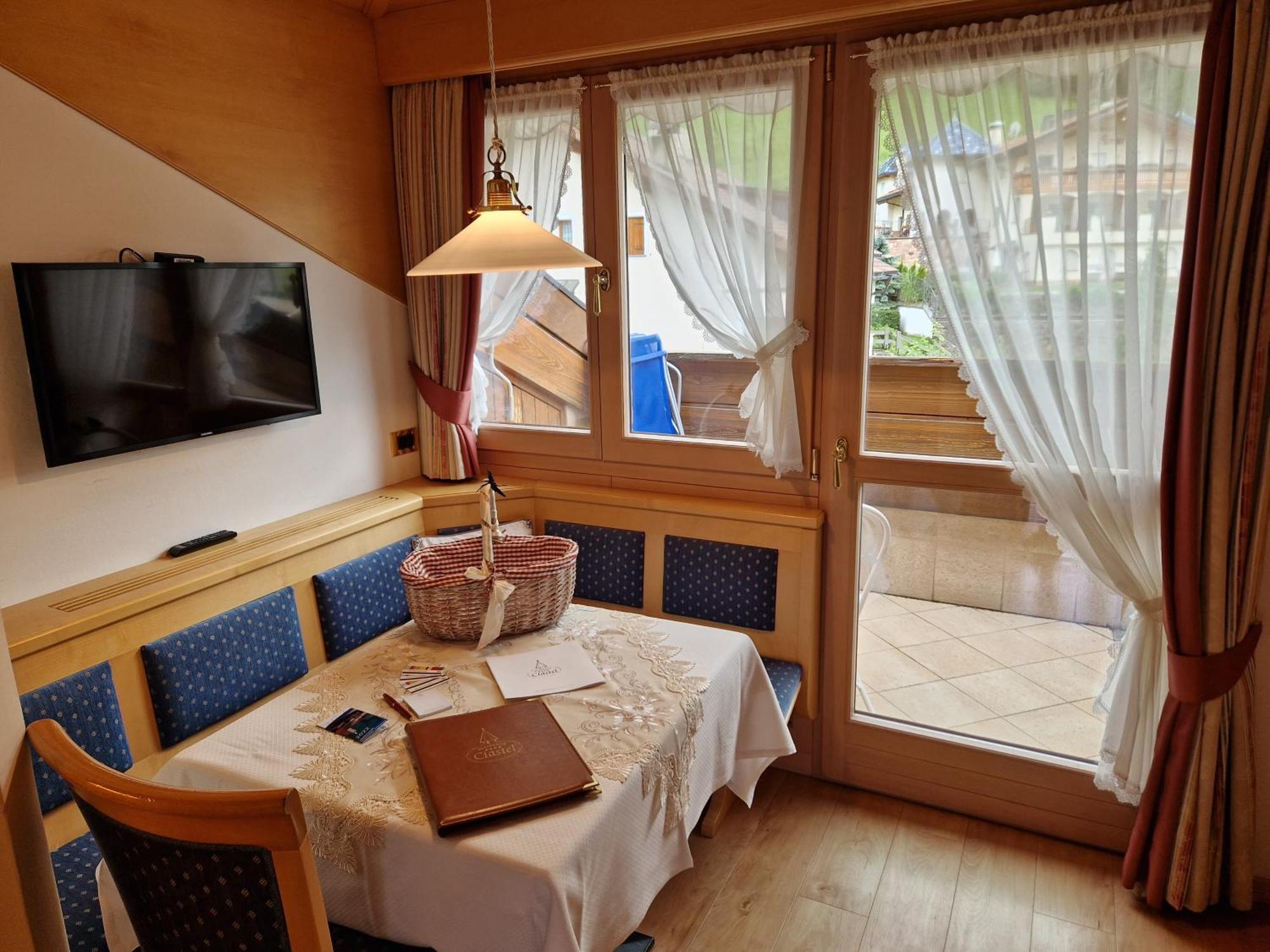 Residence Ciastel โอติเซ ภายนอก รูปภาพ